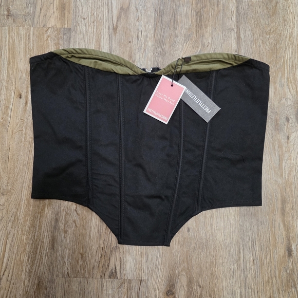 PrettyLittleThing Black Zippered Corset - Picture 1 of 4